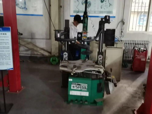 青春奉獻展風采，志愿服務踐初心——車輛工程學院開展建黨百年百場志愿服務之校園清掃活動